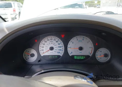 2007 Chrysler Town & Country Touring from USA, damaged, VIN 2A4GP54L57R305712